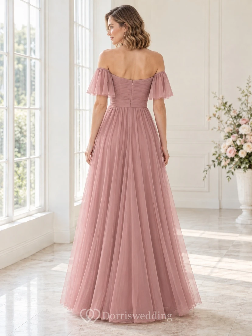 Vestido de dama de honor romántico de corte A, largo hasta el suelo, con escote corazón, mangas con volantes y volantes, color rosa empolvado. view 2