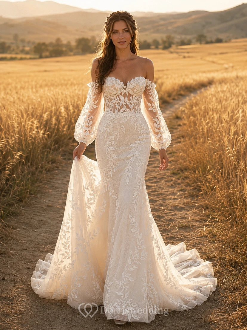 Robe de mariée champêtre en dentelle, coupe sirène, épaules dénudées, manches longues, traîne chapelle et dos nu plongeant en V.