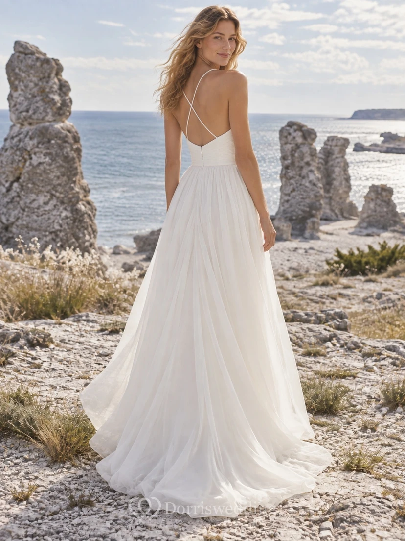 Vestido de novia de corte A de voile de algodón para fugarse, con escote corazón y tirantes cruzados en la espalda. view 2