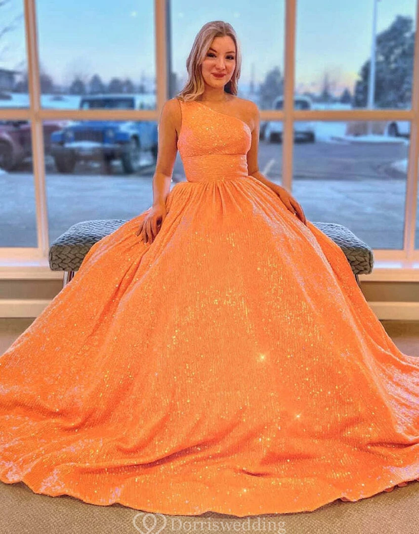Pinkfarbenes, schulterfreies Ballkleid view 4