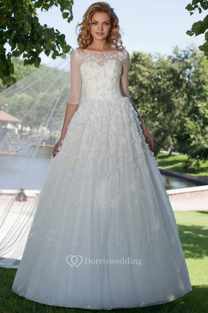 A-Line Appliqued Bateau Neck Half Sleeve Tulle Wedding Dress