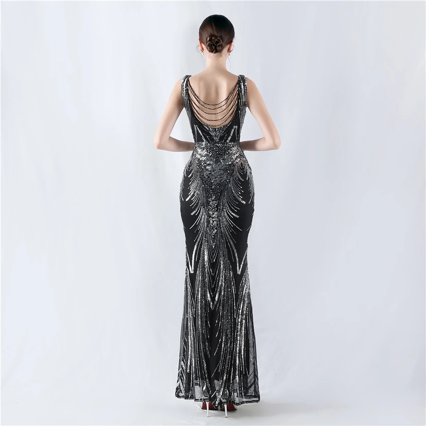 Paillettenbesetzte Blumen auf der Rückseite, Perlenstickerei mit Cape, Abendkleid für die Jahreshauptversammlung view 34