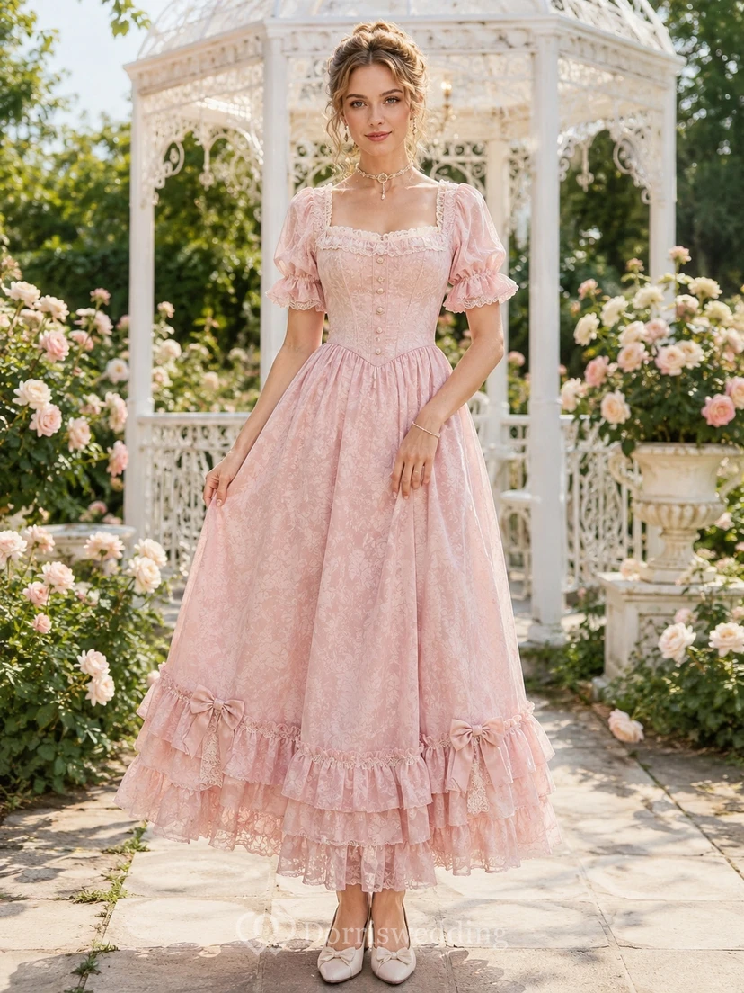 Vintage-Gartenkleid aus zartrosa Spitze mit eckigem Ausschnitt, Puffärmeln, A-Linie und Teelänge