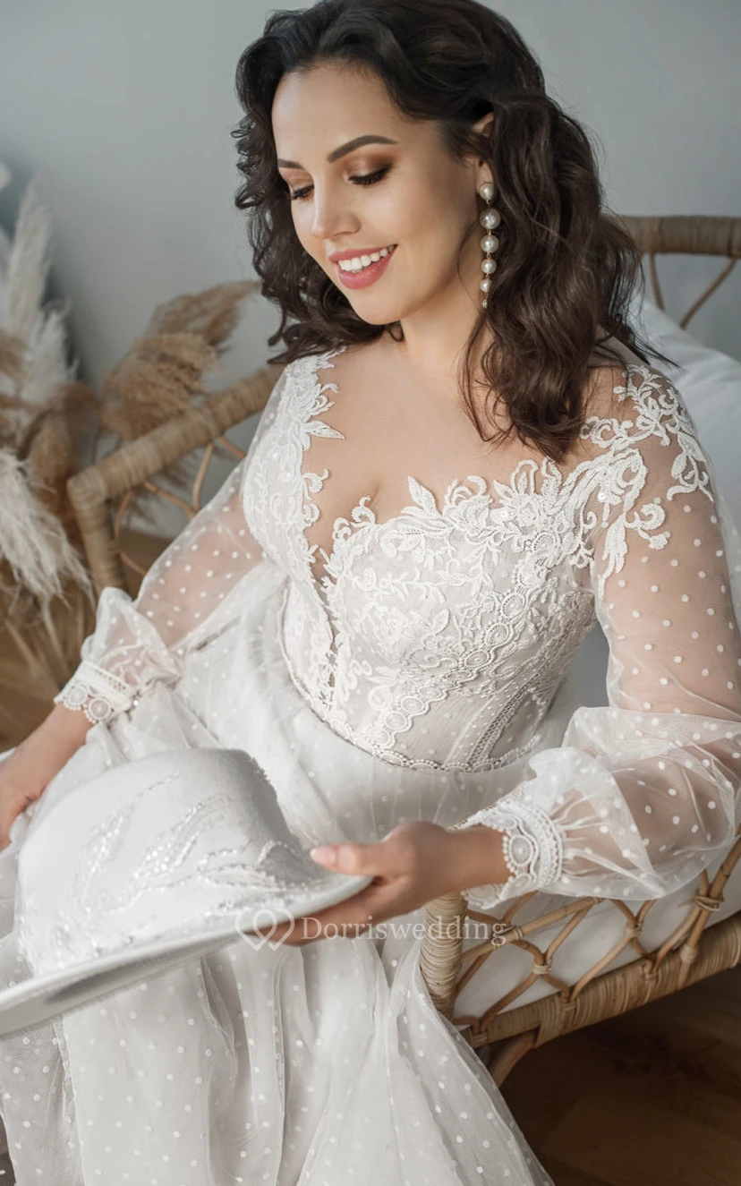 Elegantes Brautkleid aus Spitze und Tüll in Übergröße mit Illusionseffekt, langen Ärmeln und V-Ausschnitt view 4