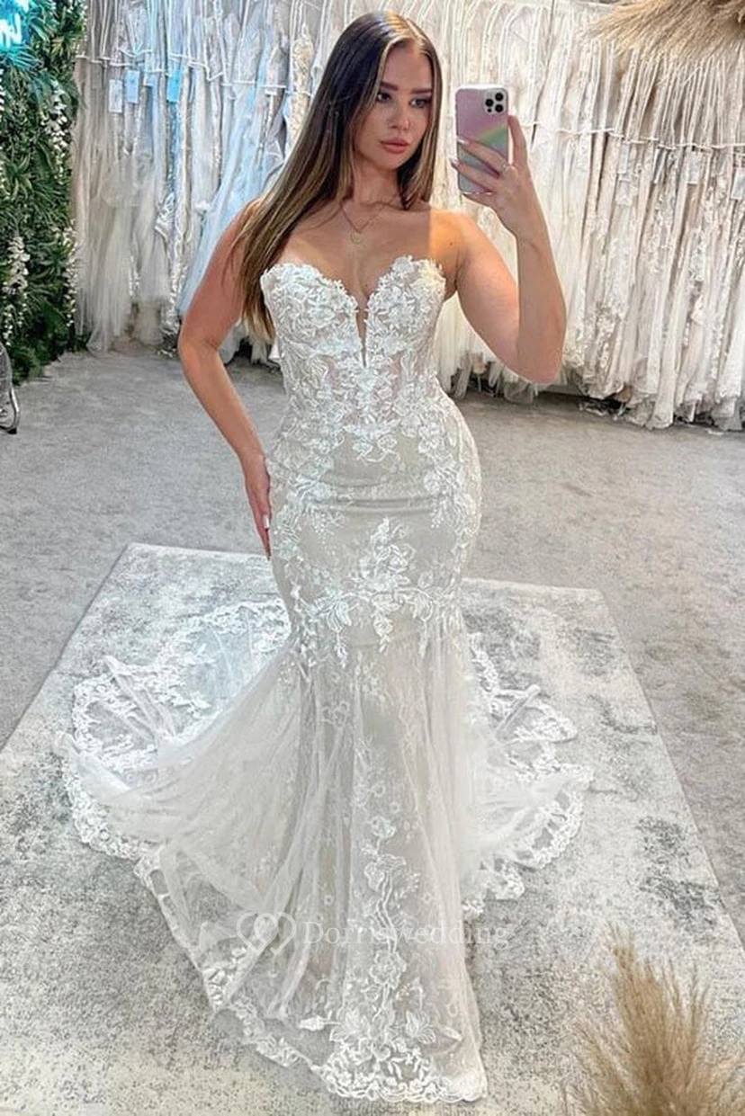 Robe de mariée sirène sexy en tulle et dentelle appliquée, décolleté cœur
