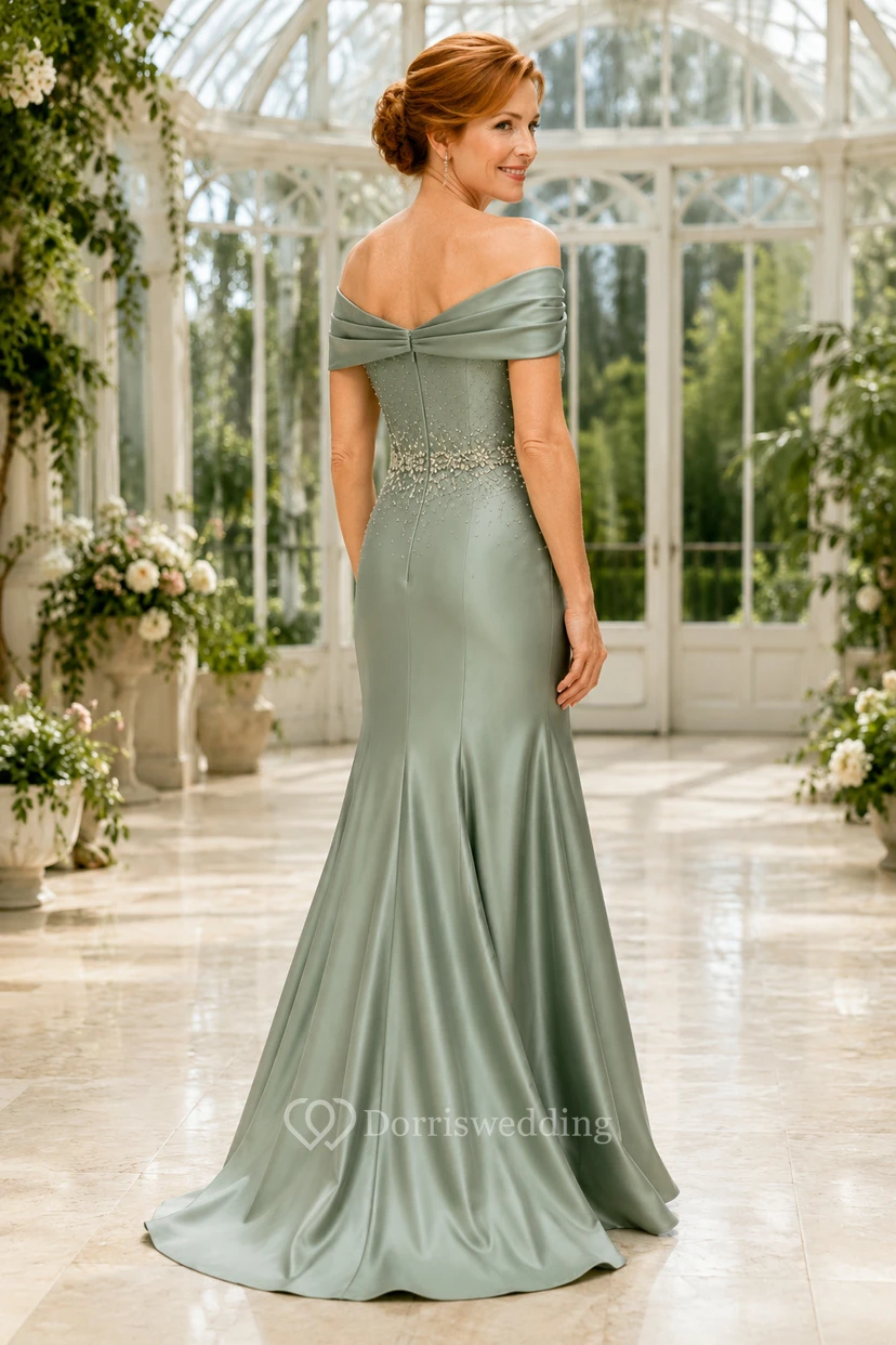 Salbeigrünes schulterfreies Meerjungfrauen-Kleid aus Satin für Mütter view 2