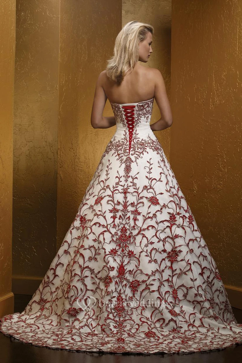 A-Line Embroidered Sweetheart Floor-Length Sleeveless Wedding Dress With Ruching And Beading view 2