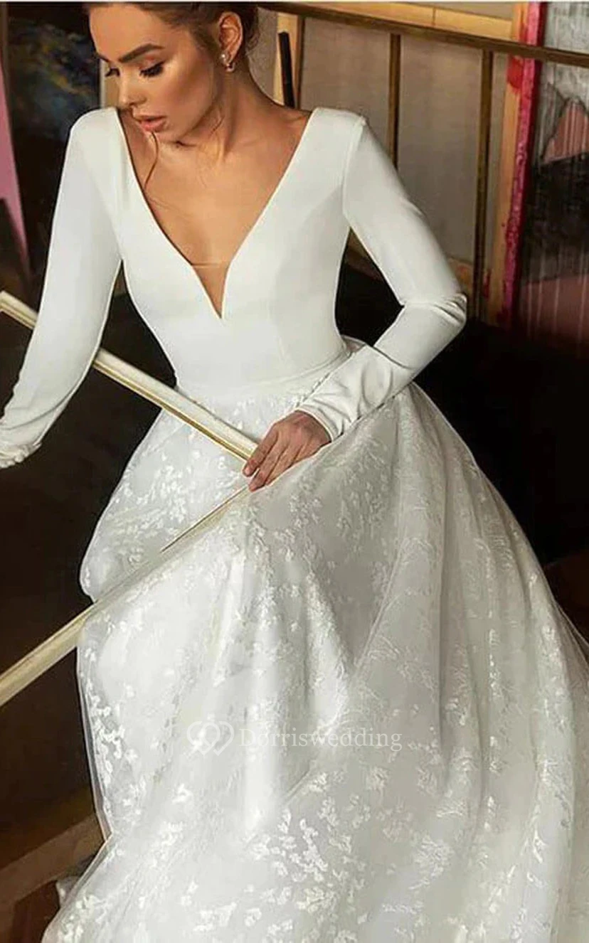 Elegantes Brautkleid im Empire-Stil mit tiefem V-Ausschnitt, langen Ärmeln und langem V-Ausschnitt am Rücken view 3