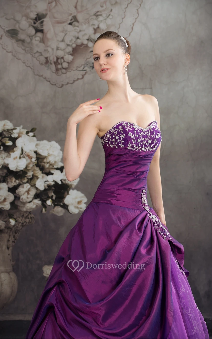 Sweetheart Pick-Up Appliqued Satin Embroideries and Gown With Stress view 7