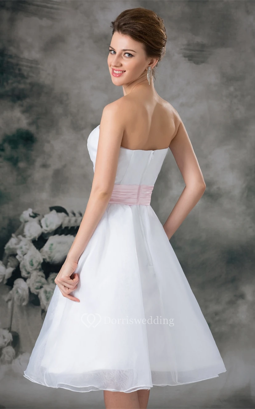 Flattering Satin Organza a Line Sleeveless Strapless Short Wedding Dresses view 7