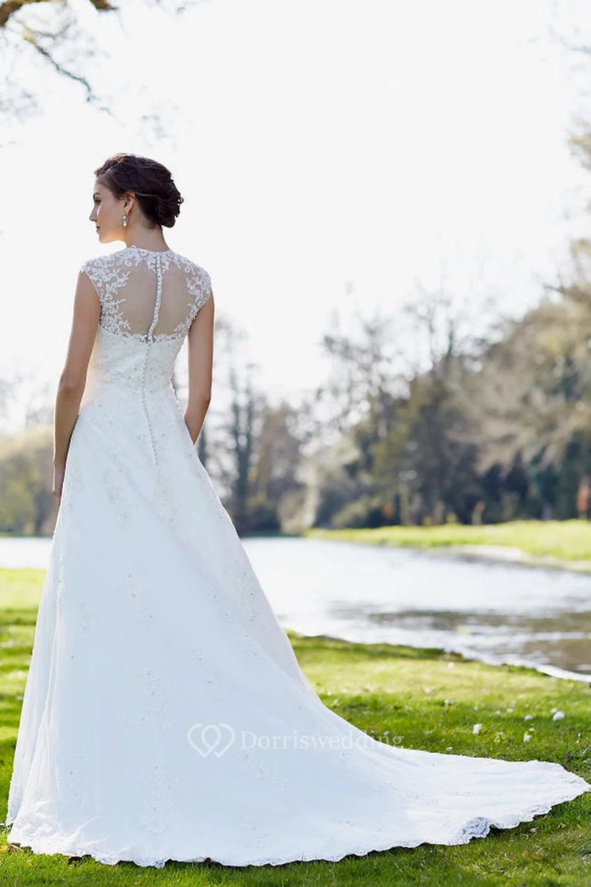 Floor-Length Appliqued V-Neck Sleeveless Lace Wedding Dress With Beading view 2