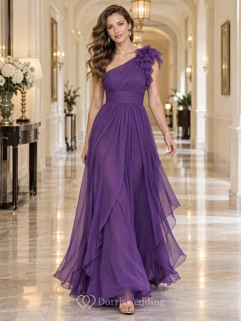 Vestido largo de dama de honor de gasa fluida con volantes y un solo hombro, de color morado vintage.