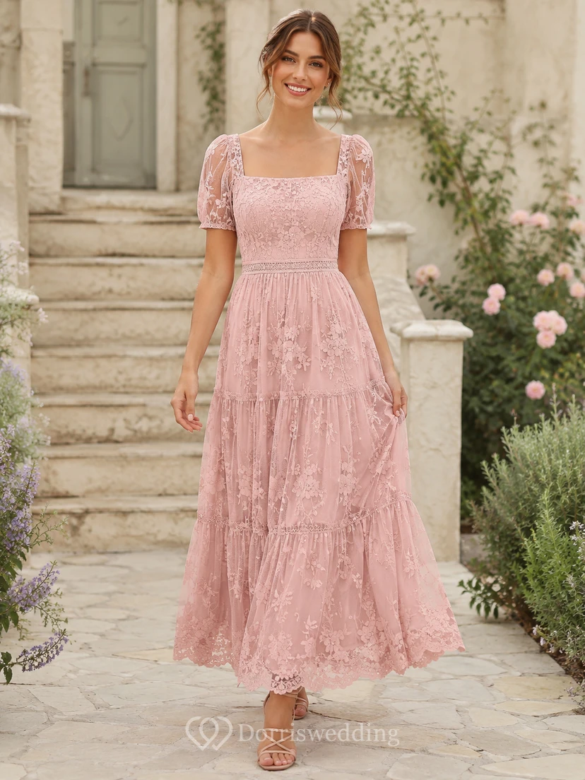 Robe de mariée rose poudré à col carré, manches bouffantes et dentelle florale à volants, longueur thé