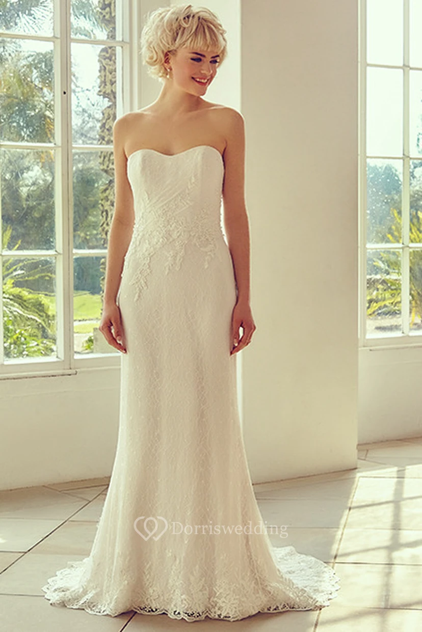 Strapless Floor-Length Appliqued Lace Wedding Dress With Brush Train