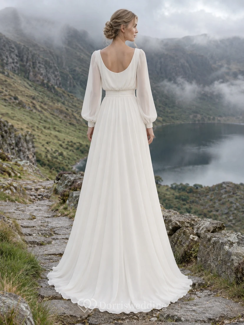 Vestido de novia sencillo de gasa con escote joya, corte en A, mangas largas, fruncido y cola. view 2