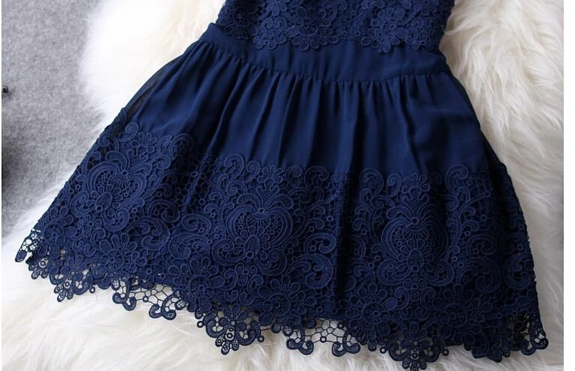 Nuevo vestido corto sin mangas con efecto ilusión y encaje para la fiesta de bienvenida. view 4