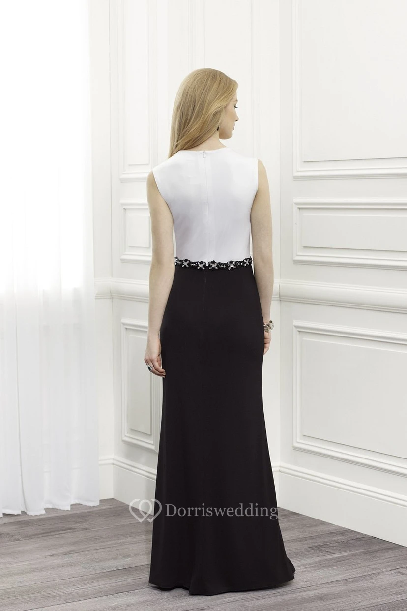 Robe de mère de la mariée sans manches en mousseline ornée de bijoux, col bénitier et sans manches view 2