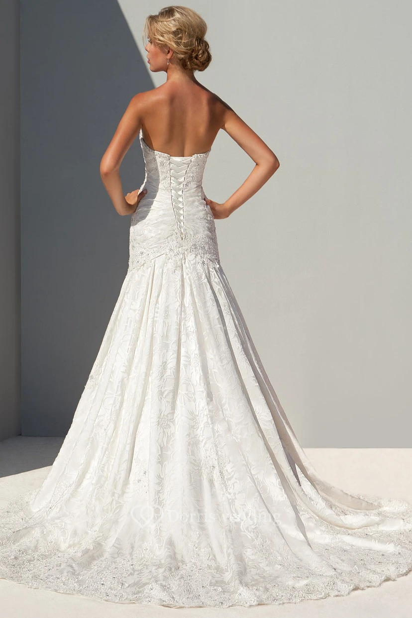 Floor-Length Sleeveless Appliqued Sweetheart Lace Wedding Dress With Ruching And Beading view 2