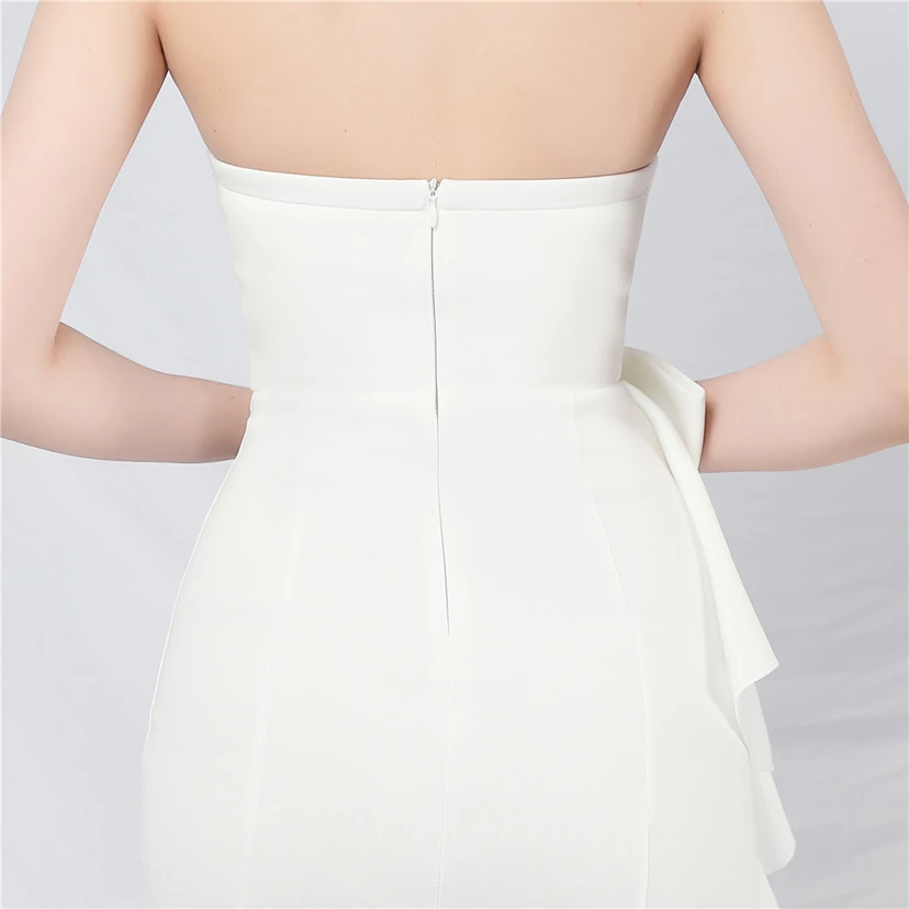 Brautjungfern-Empfangsdinner: Schulterfreies, trägerloses, langes Abendkleid view 25