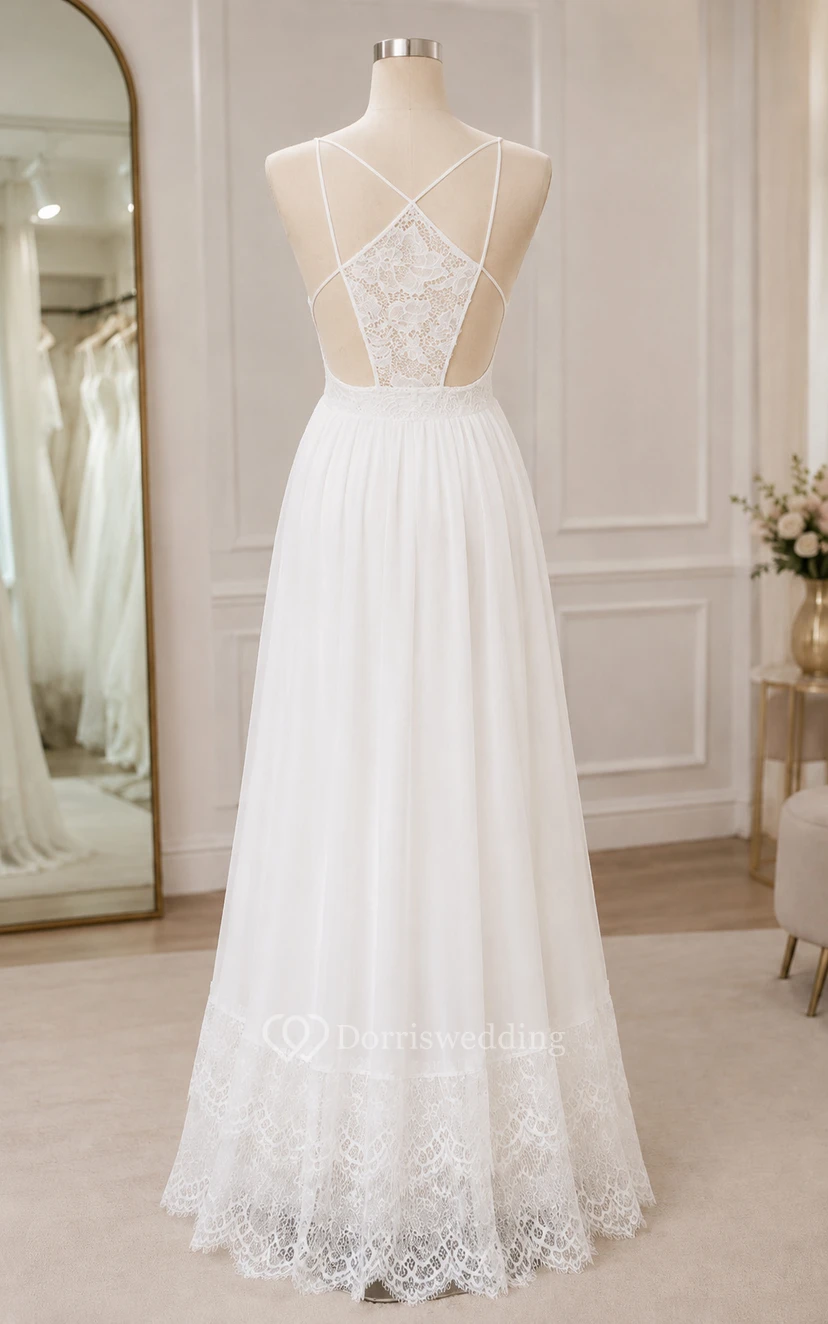 Robe de mariée blanche à fines bretelles en dentelle et tulle, coupe trapèze view 8