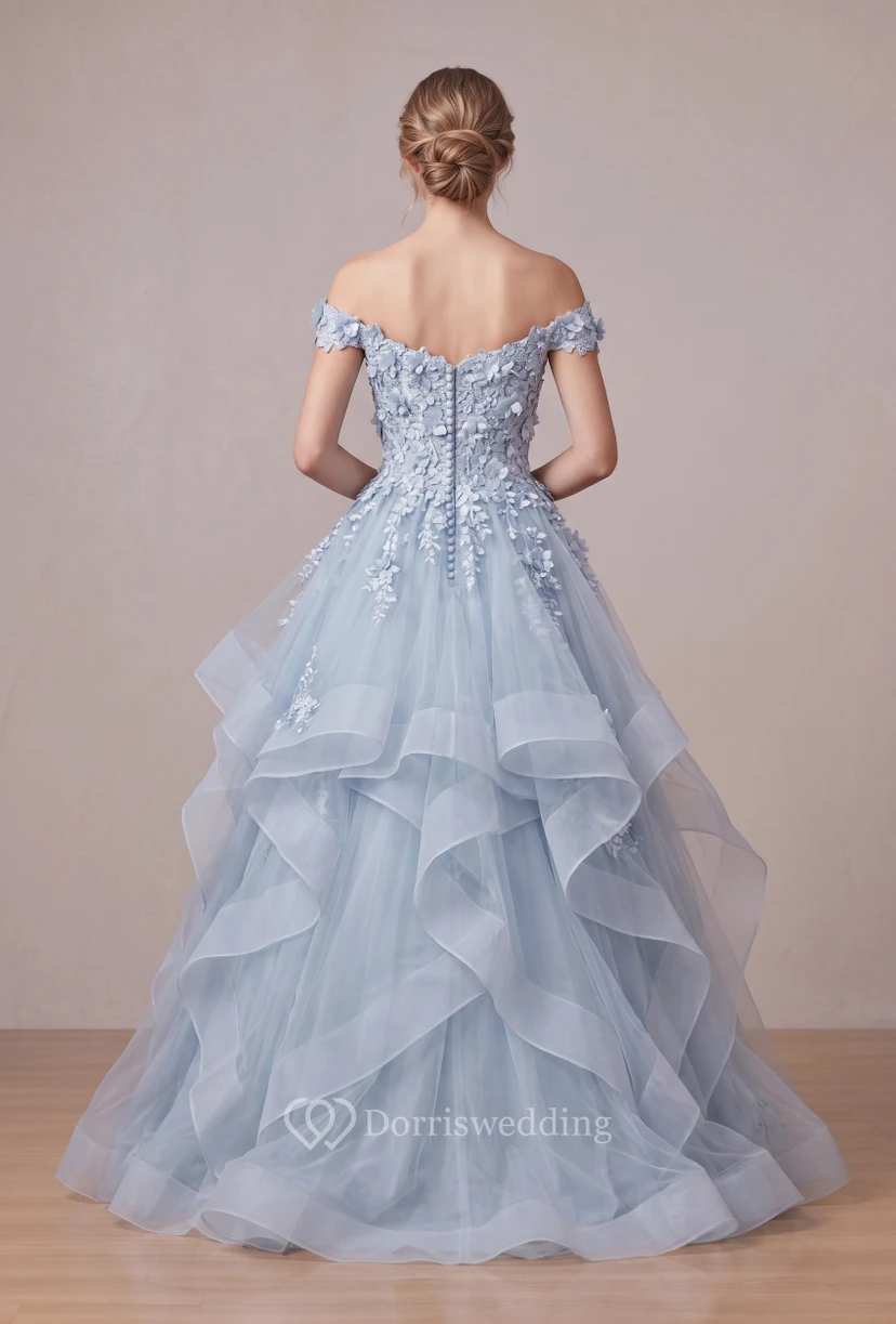 Robe de bal brodée bleu clair à épaules dénudées view 2