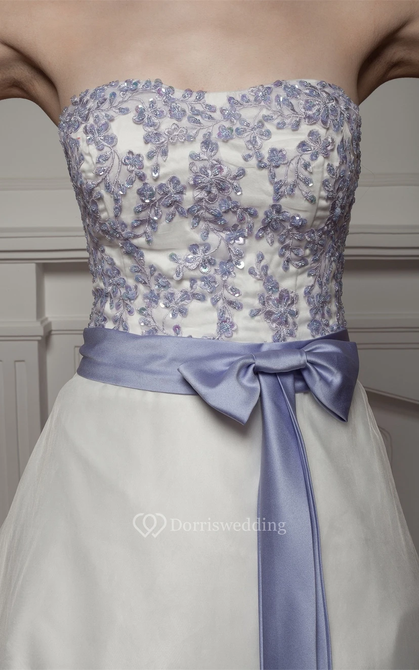 Sweetheart A-Line Appliqued Court Train and Gown With Ribbon view 4