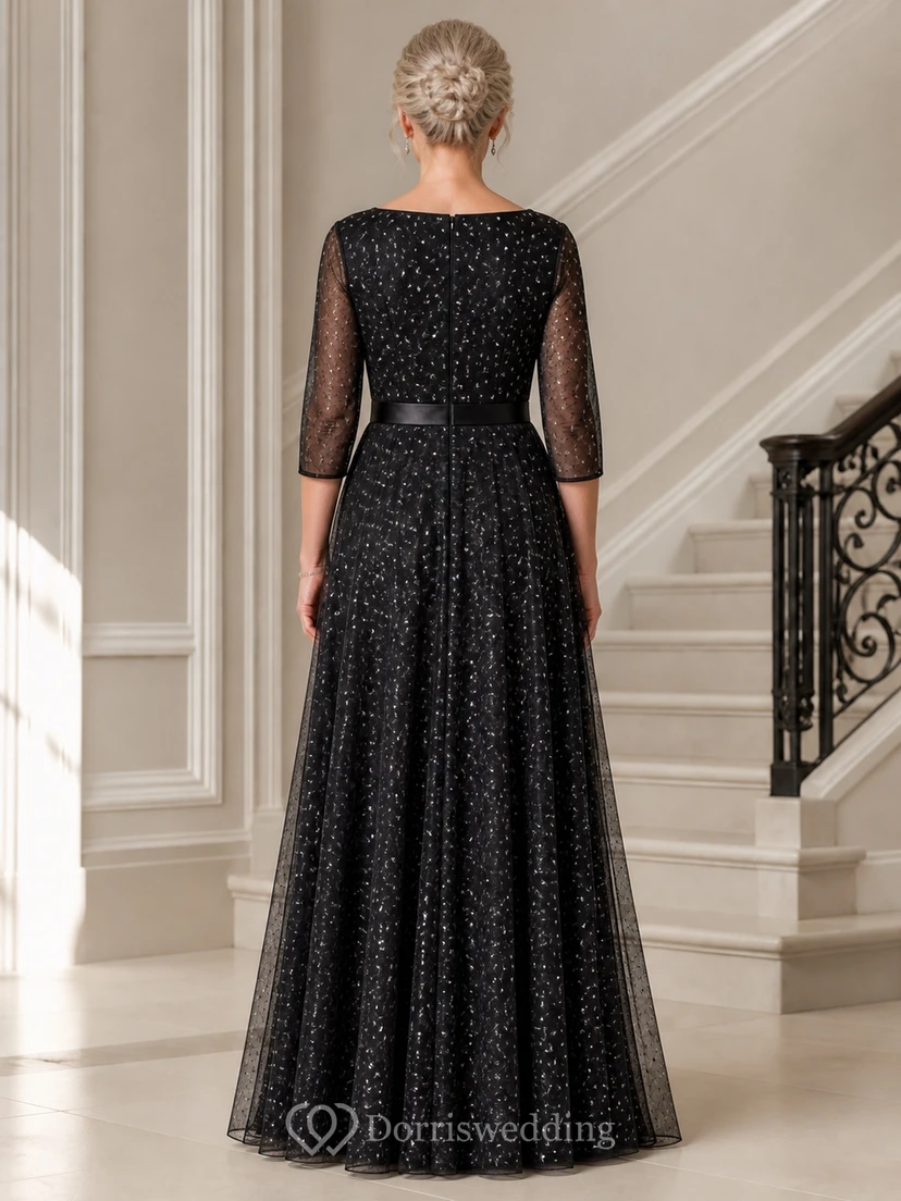 Vestido de gala de encaje brillante para novias mayores, largo hasta el suelo, estilo barco, manga tres cuartos. view 2