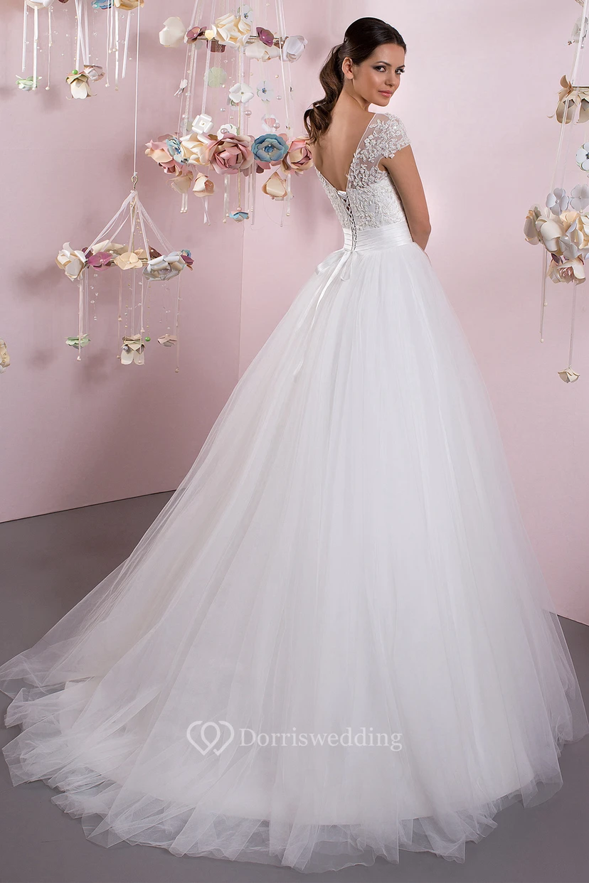 Ball Gown Cap Sleeve Appliqued Scoop Neck Tulle Wedding Dress Styles view 2