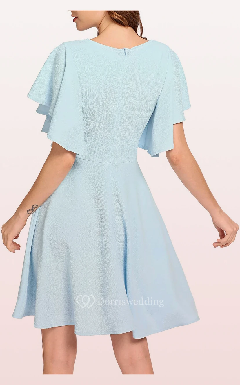 Knielanges, schlichtes und elegantes Jerseykleid in A-Linie mit kurzen Ärmeln und Falten view 2