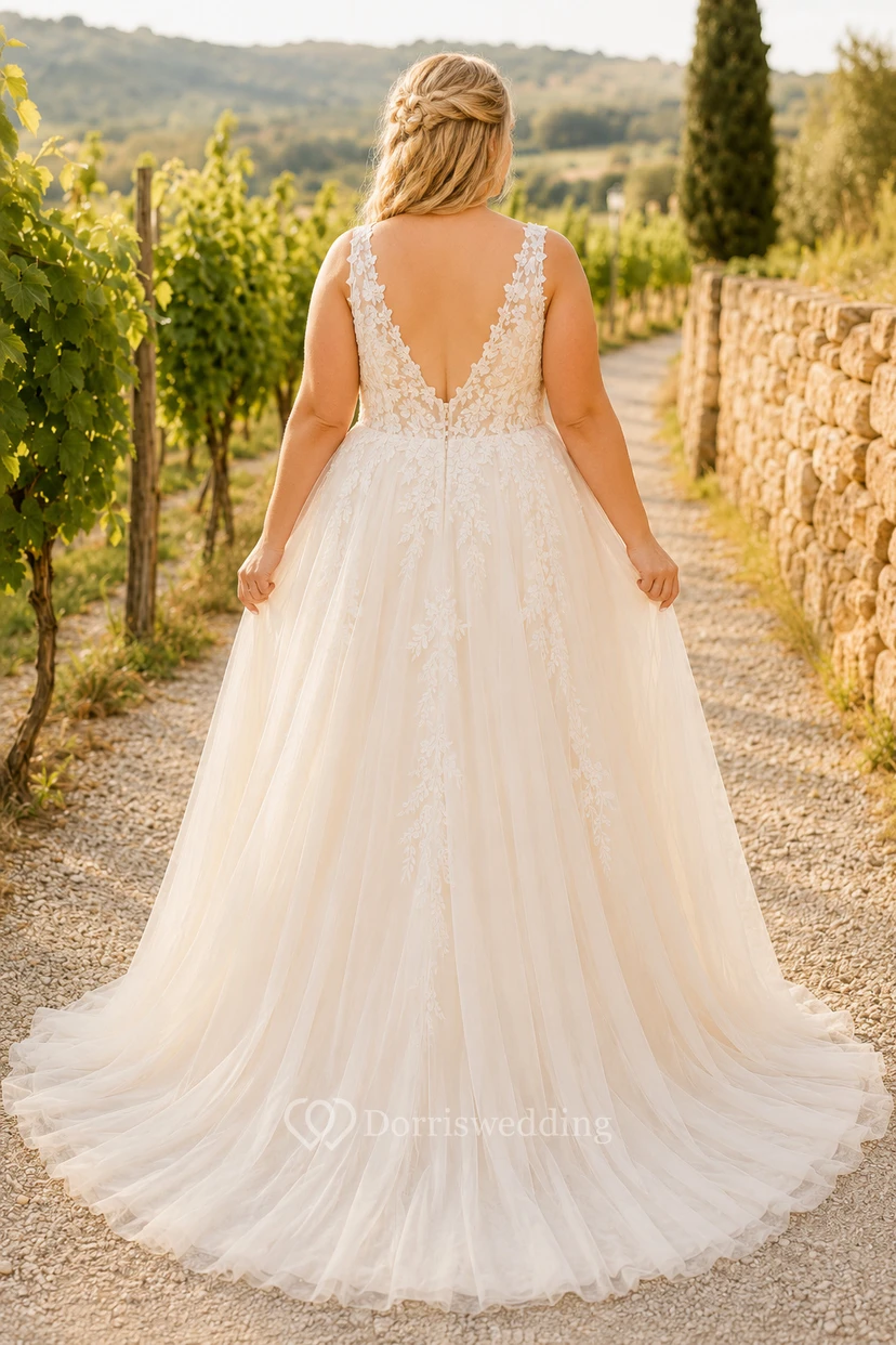 Plus Size Spaghetti-Träger-Brautkleid in A-Linie aus Spitze mit tiefem V-Ausschnitt am Rücken view 2