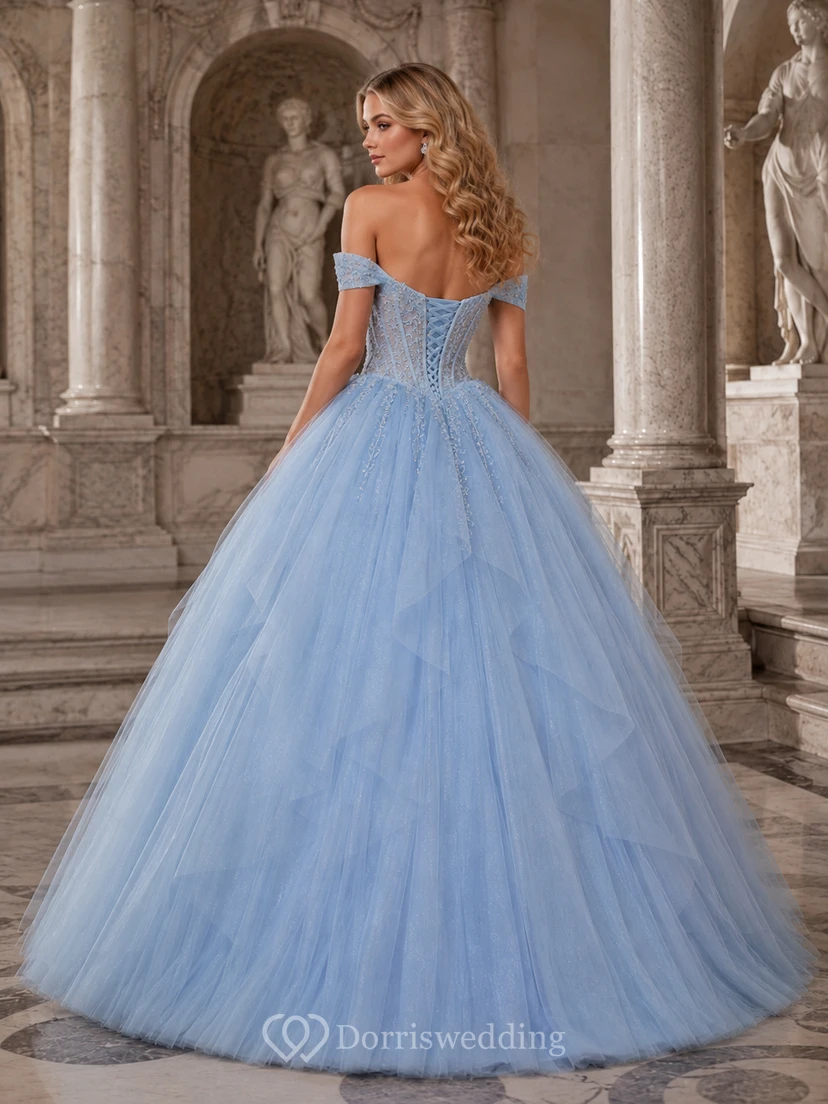 Vestido de gala de princesa de tul vaporoso con escote corazón y hombros descubiertos para quinceañera en el Museo Sky Blue Hall view 2