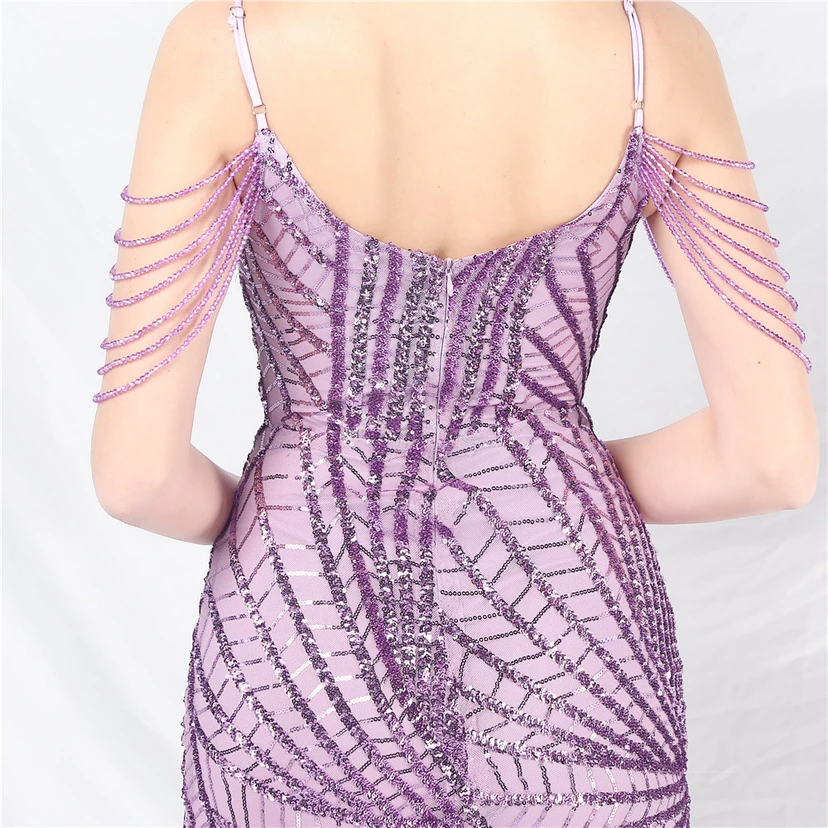 Robe de soirée ultra-résistante à rayures perlées et sequins view 56