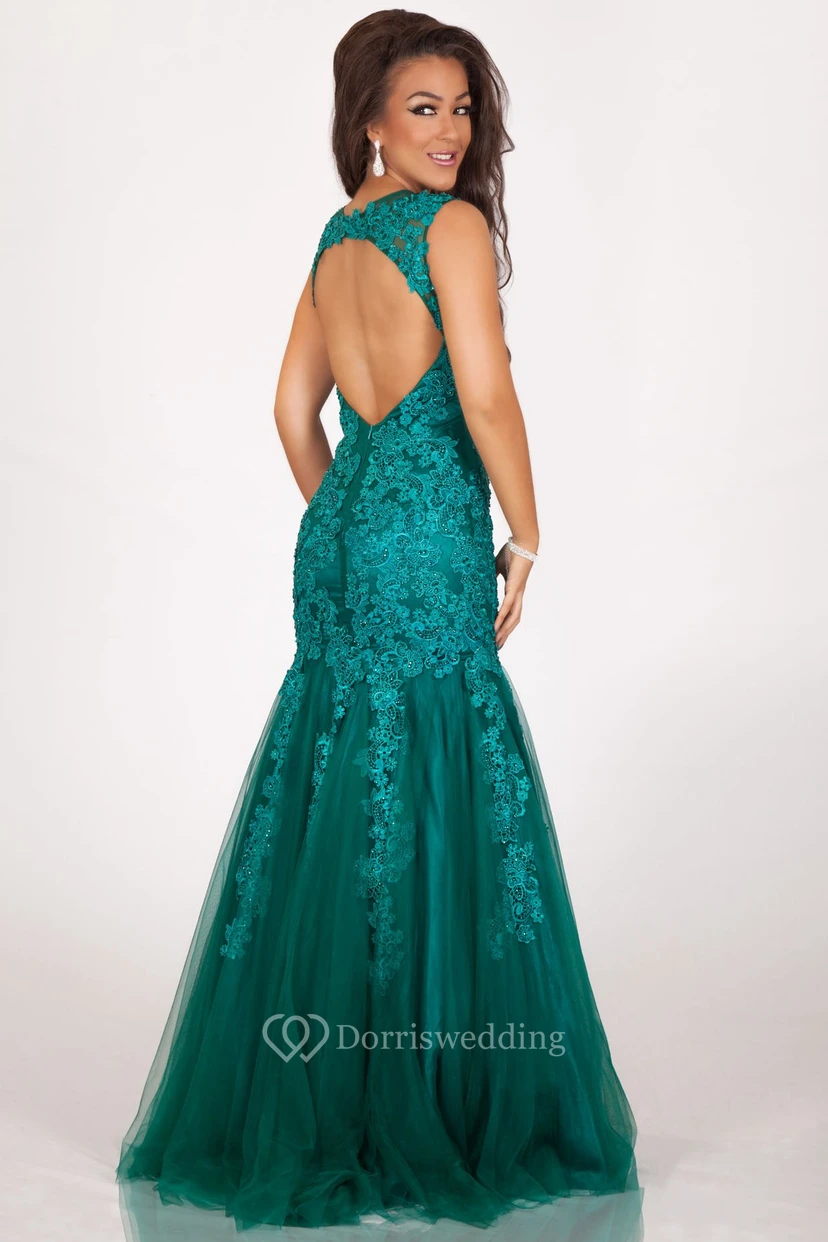 A-Line Floor-Length Appliqued Scoop-Neck Sleeveless Tulle Prom Dress view 2