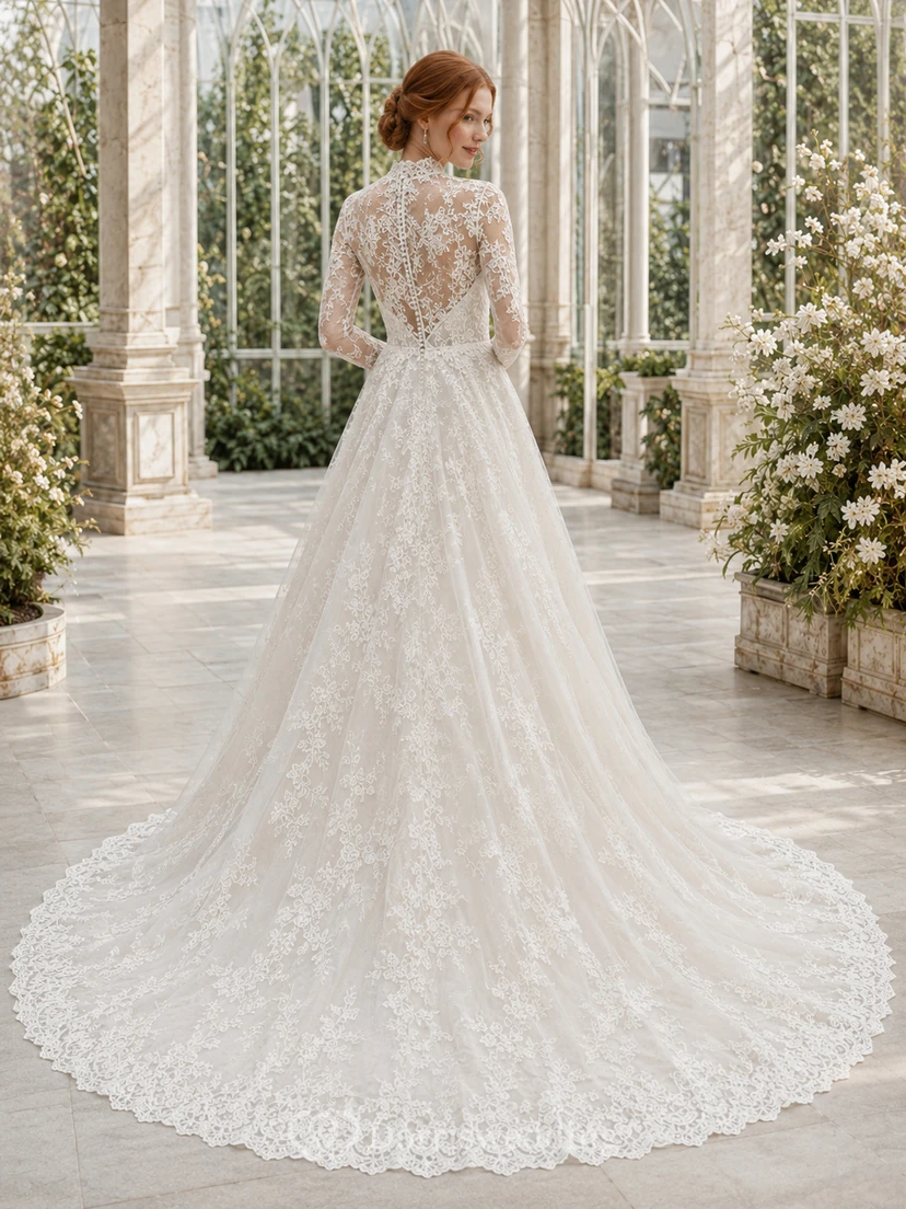 Vestido de novia modesto de encaje, estilo princesa, cuello alto, manga larga, cola de capilla. view 2