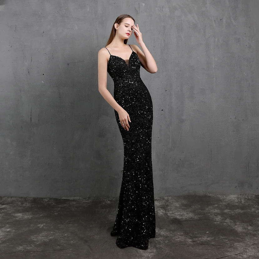 Vestido de fiesta de noche elegante y ajustado con lentejuelas coloridas de Heavy Craft para celebridades. view 3