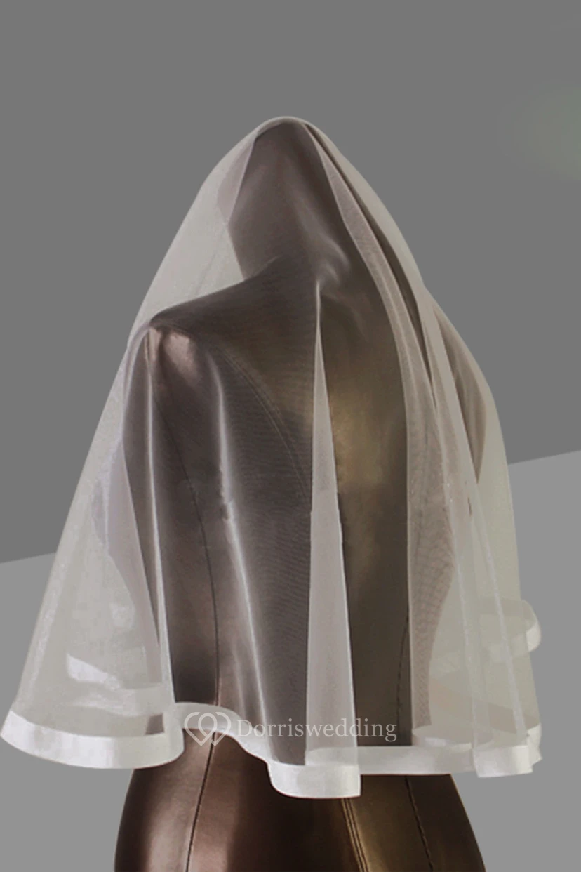 Simple Short Fingertip Tulle Wedding Veil with Satin Edge view 2