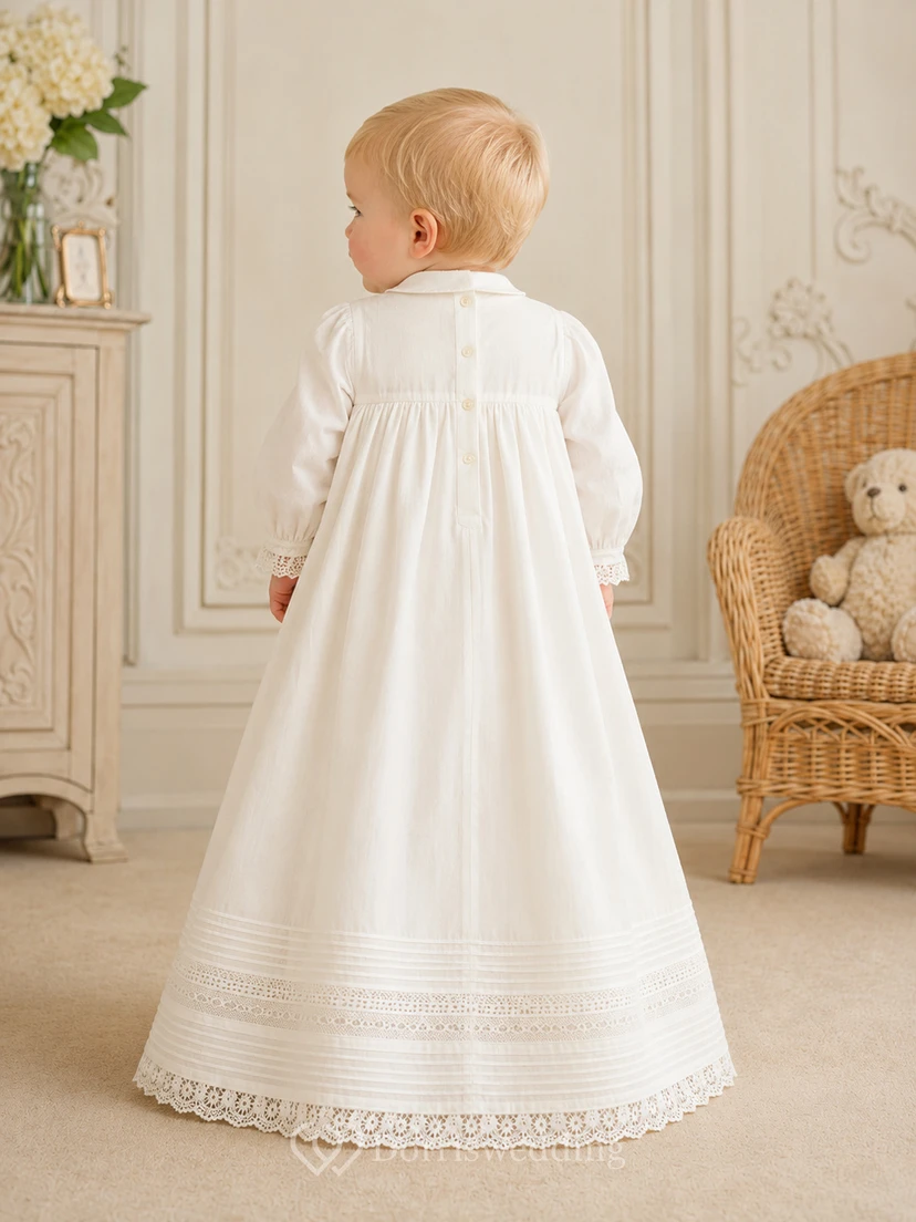 Weißes, handgefertigtes Taufkleid mit gesmoktem Spitzensaum und langen Ärmeln für Jungen view 2