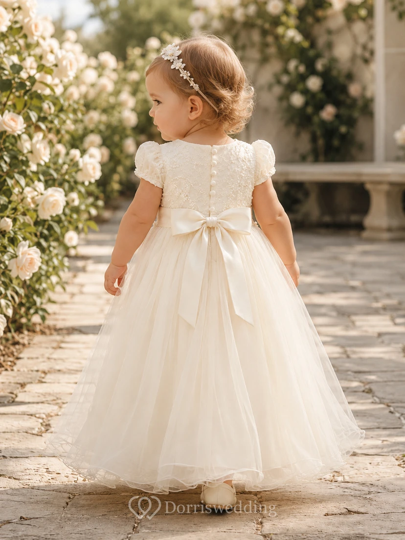Delicado vestido de bautizo para bebé con cuentas, corte en A, mangas cortas, tul, elegante, romántico y adorable. view 2