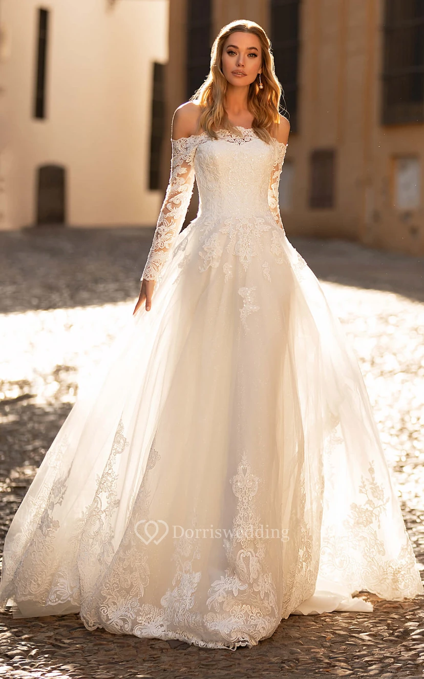 Sexy A-Linien-Brautkleid mit schulterfreiem Ausschnitt, Schleppe und langen Ärmeln sowie Applikationen