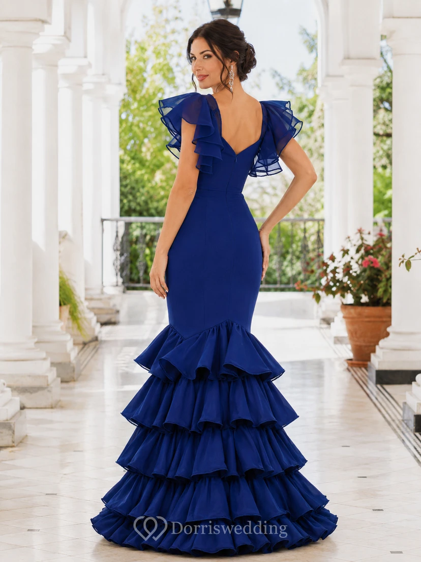 Luxuriöses königsblaues Meerjungfrauenkleid von Rociero, bodenlang, mit herzförmigem Dekolleté und Stufenrüschen view 2