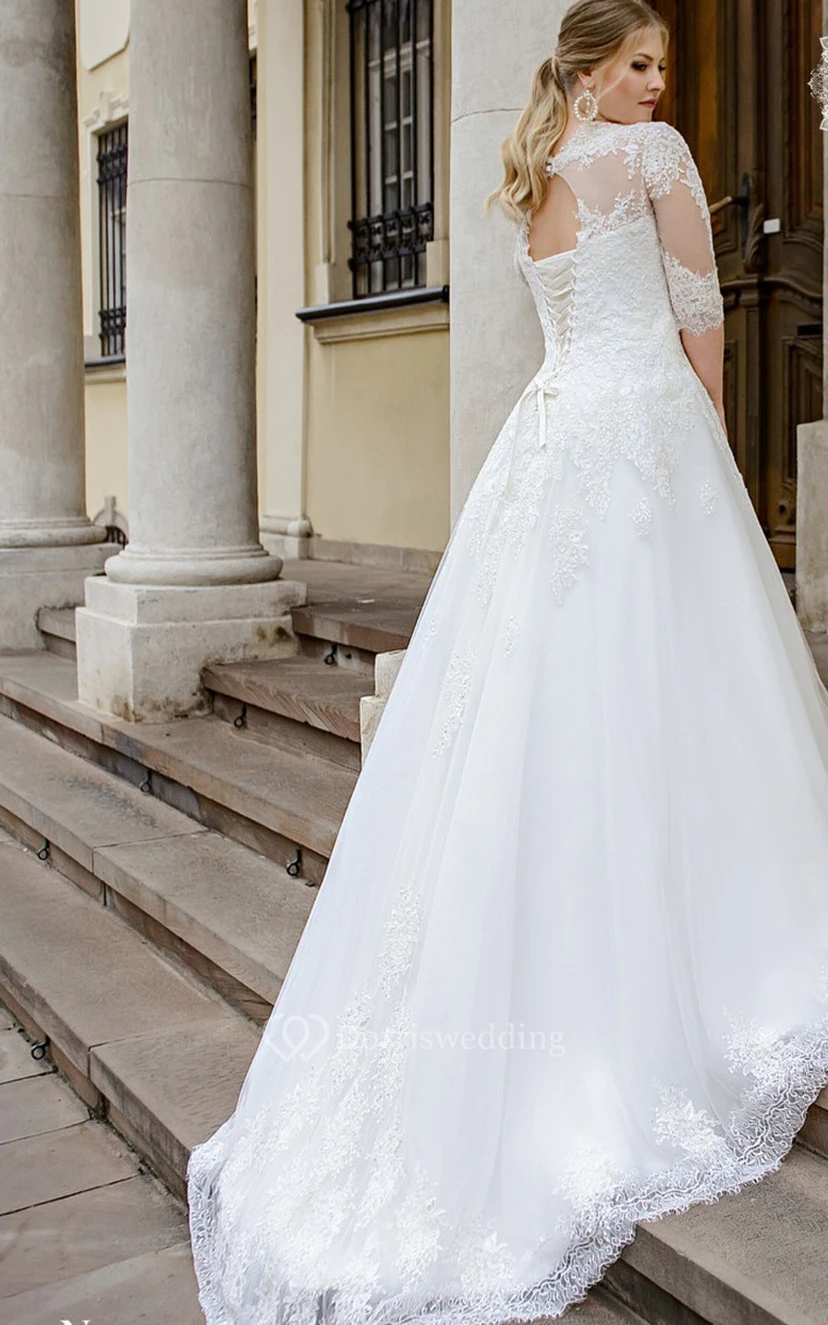 Vestido de novia de talla grande con encaje, corte en A, mangas tres cuartos y escote corazón. view 4
