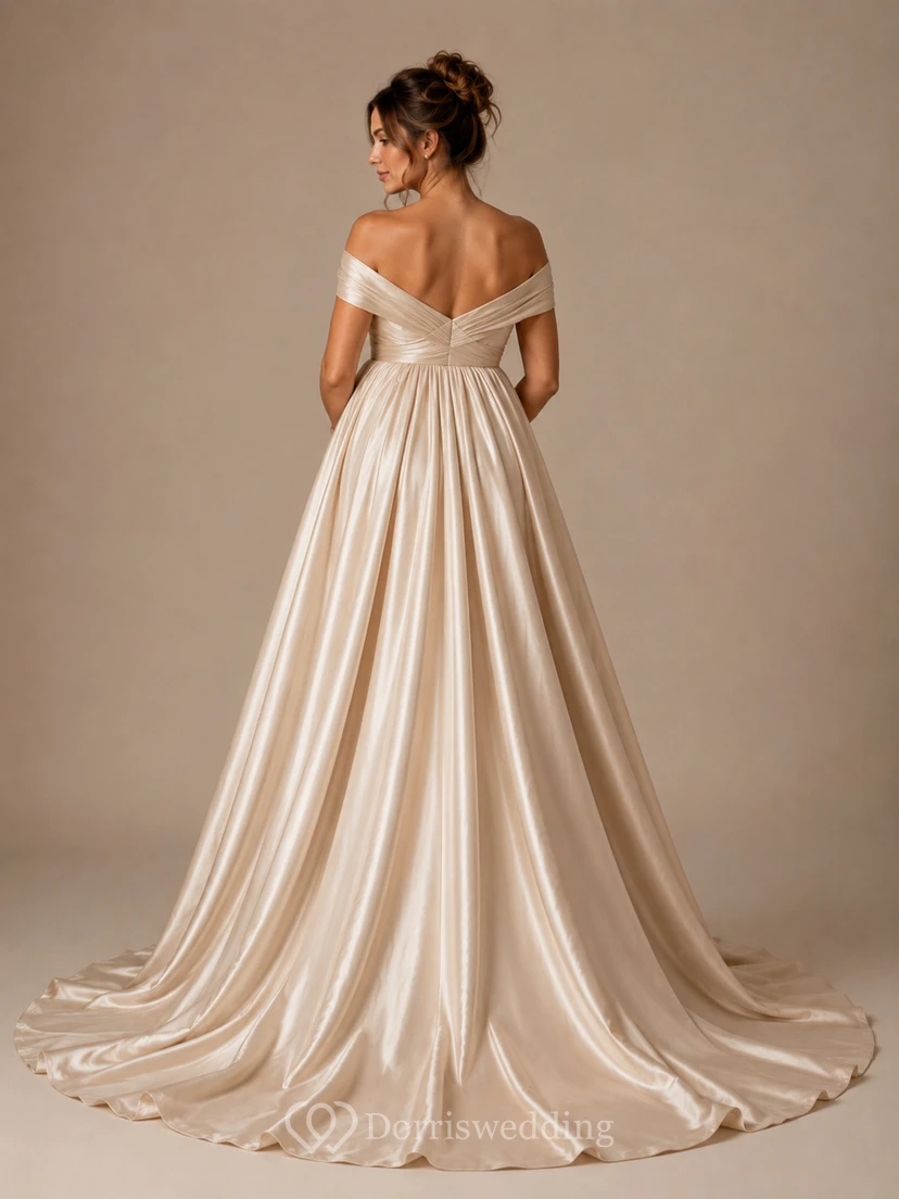 Robe de bal de maternité en satin, épaules dénudées, manches courtes et drapé plissé, longueur au sol view 2