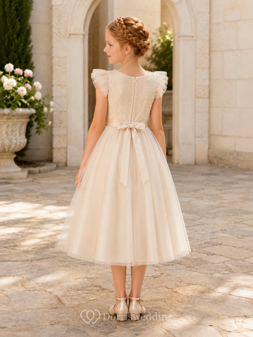 Perlenbesetztes Rüschenärmel-Tüllkleid in Teelänge und A-Linie für Blumenmädchen-Hochzeiten im Freien im Garten view 2