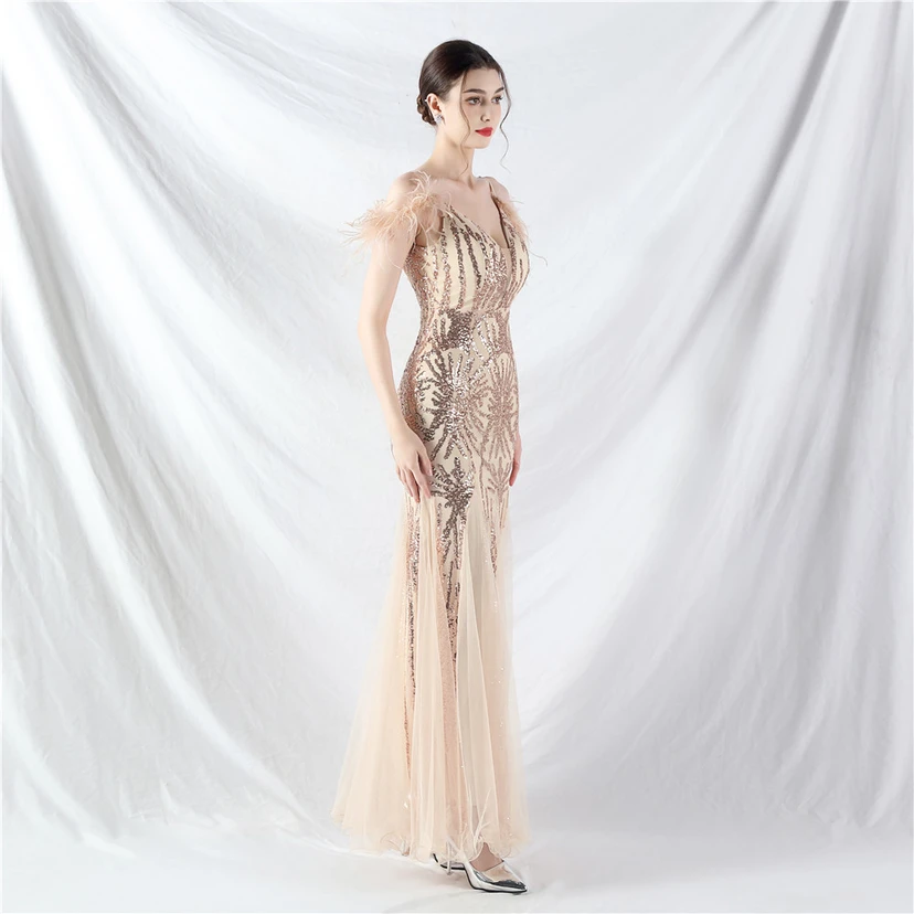 9-farbiges, handgefertigtes Abendkleid aus Kamelfedern, Netzstoff und Pailletten, sexy Trägern view 24