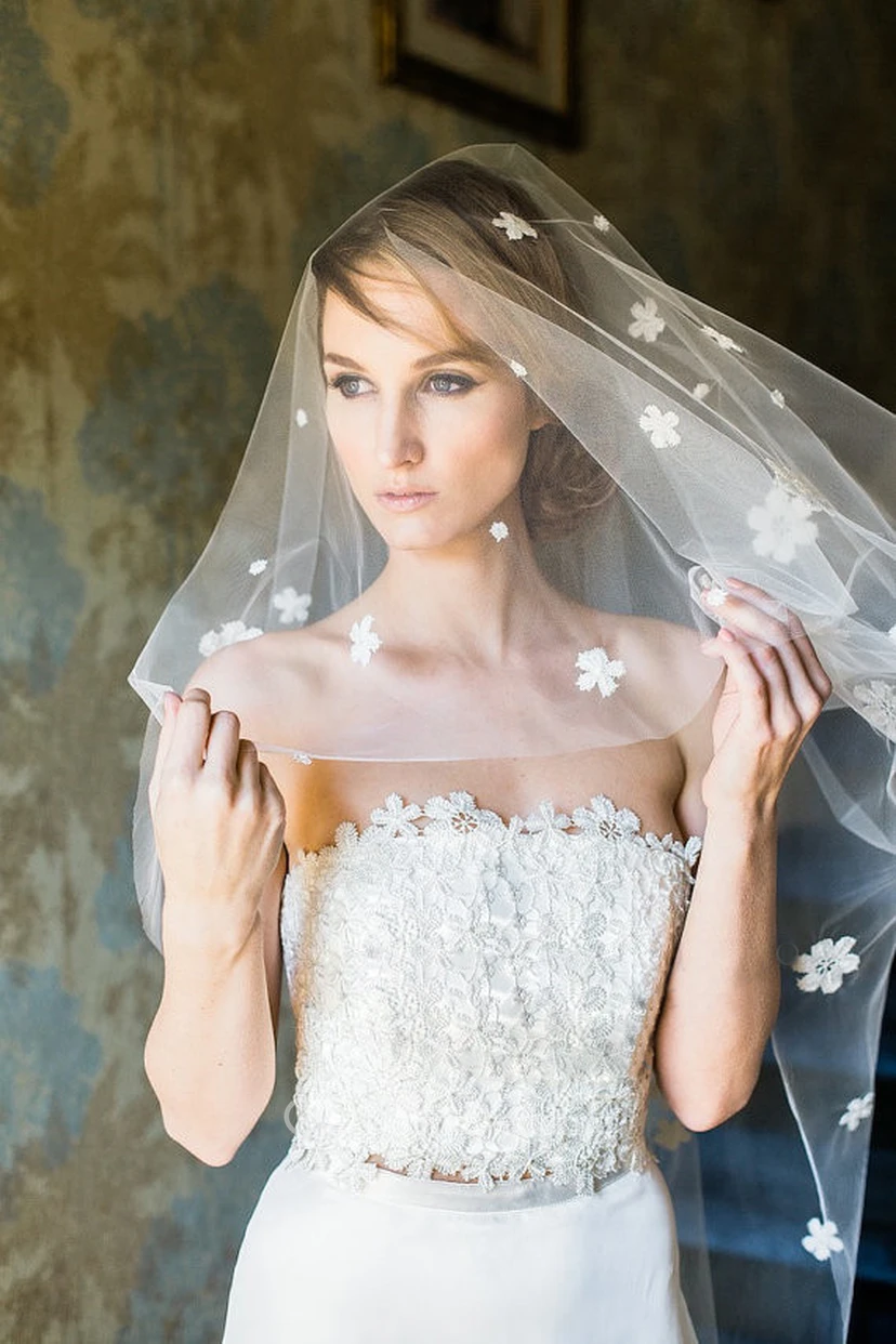 Sweet Flower Petals Short Wedding Veil view 3
