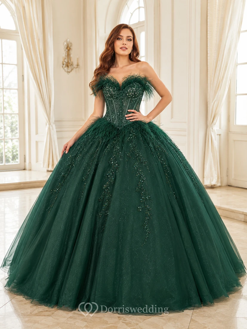 Vestido de gala formal de princesa para quinceañera, color verde oscuro, lujoso, con hombros descubiertos, plumas y purpurina.