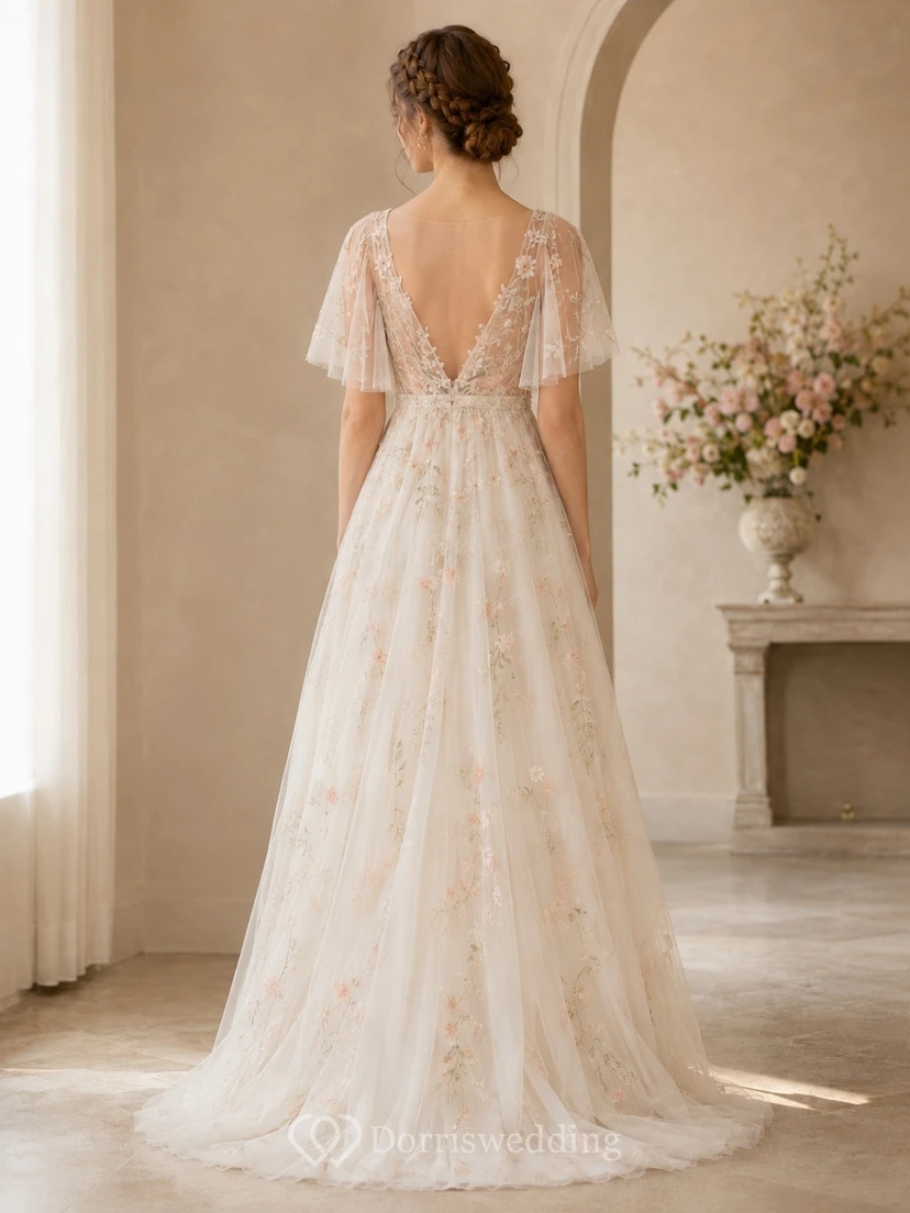 Vestido de novia romántico de encaje floral, corte en A, largo hasta el suelo, escote en V y mangas con pétalos. view 2