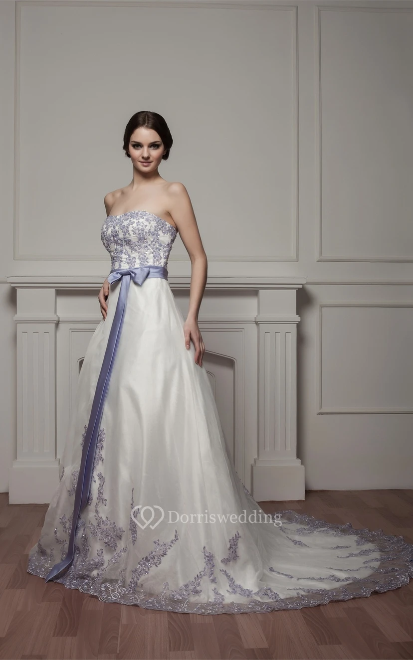 Sweetheart A-Line Appliqued Court Train and Gown With Ribbon view 6