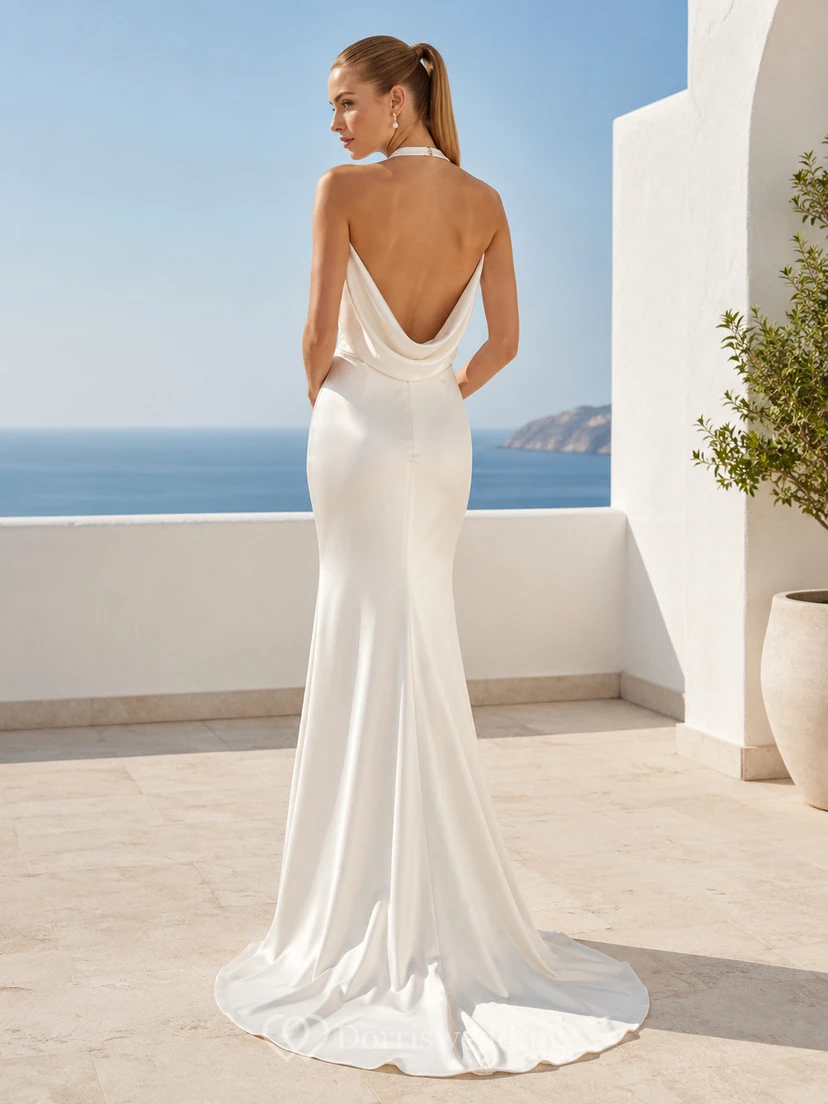 Robe de mariée sirène sexy en satin, dos nu et traîne, à bretelles et traîne. view 2