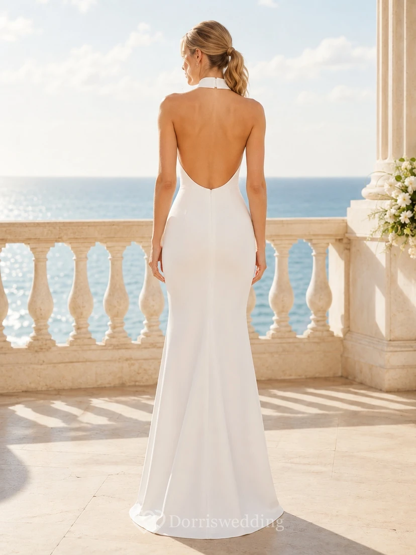 Einfaches, rückenfreies Meerjungfrauen-Brautkleid in Strandlänge mit Neckholder, bodenlang, modern view 2